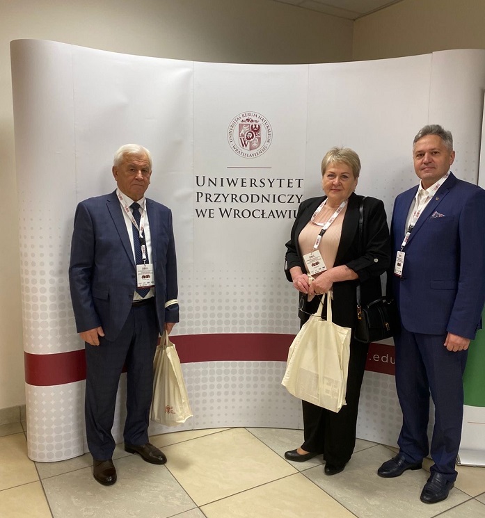 7dc413fb 1d27 4197 ba45 b588b8174e0e 1 1