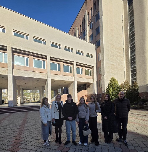 573590354 122141715014844206 571622382133944595 n