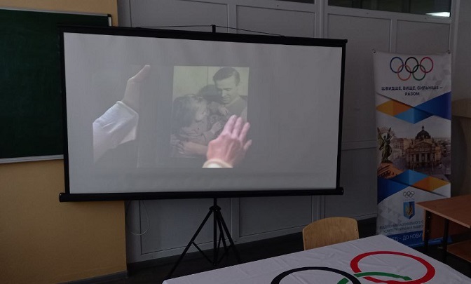 photo 2025 12 01 18 38 07